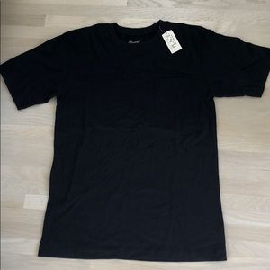 Navy classic pocket tee